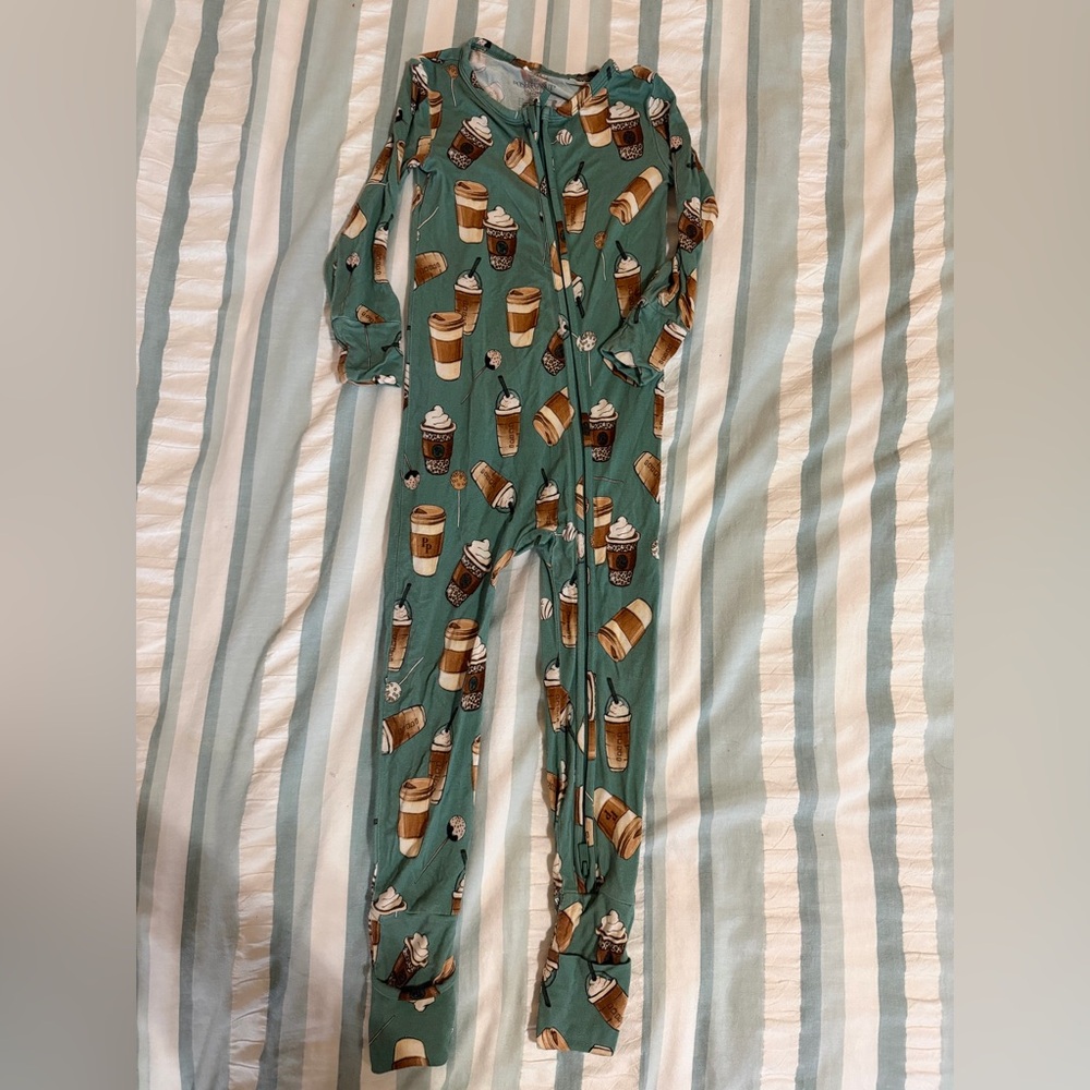 Posh Peanut Green Coffee Print zippy